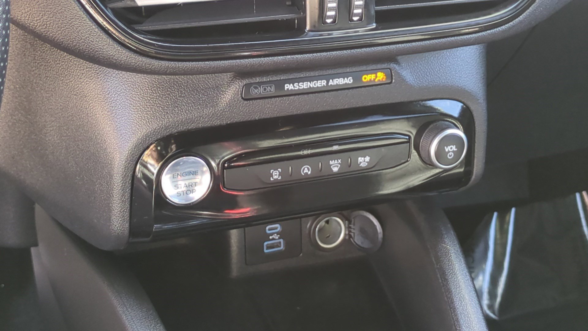 Used 2023 Ford Escape ST-Line w/ Tech Pack #1 FWD image 27