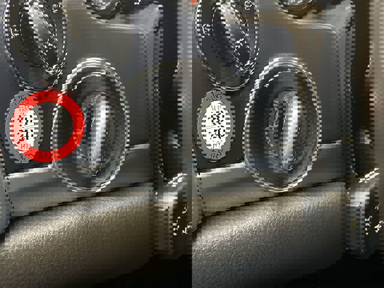 Used 2016 Porsche Panamera 4 Edition image 20