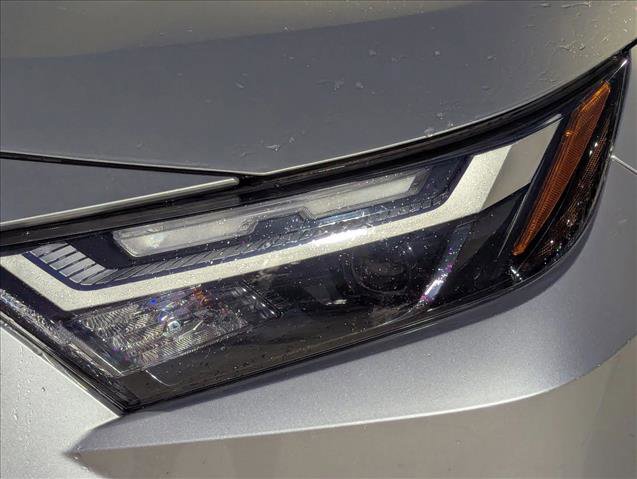 Used 2025 Toyota RAV4 XLE w/ Convenience Package AWD/4WD image 5