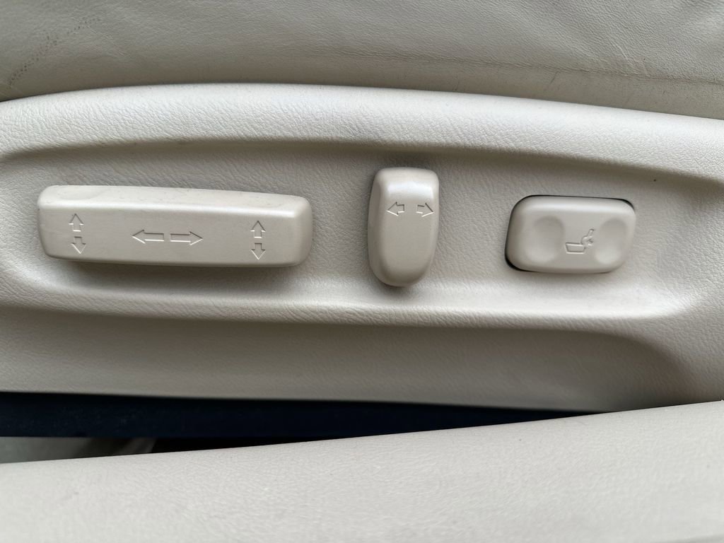 Used 2005 Acura TL Base image 12