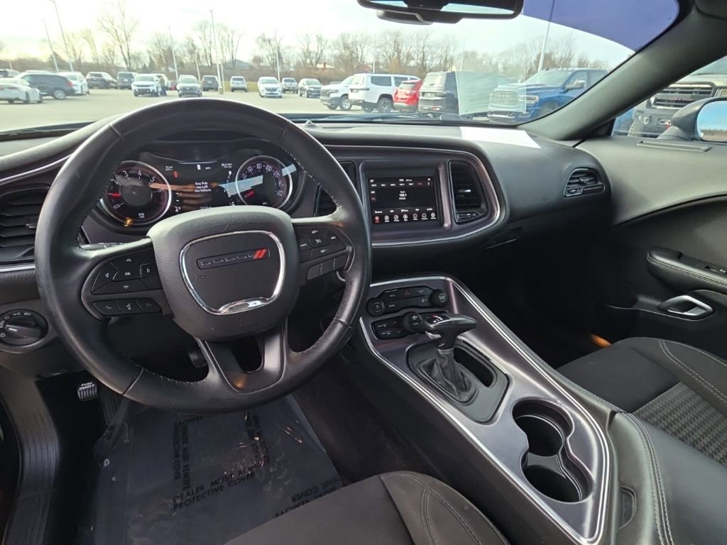 Used 2018 Dodge Challenger SXT image 11