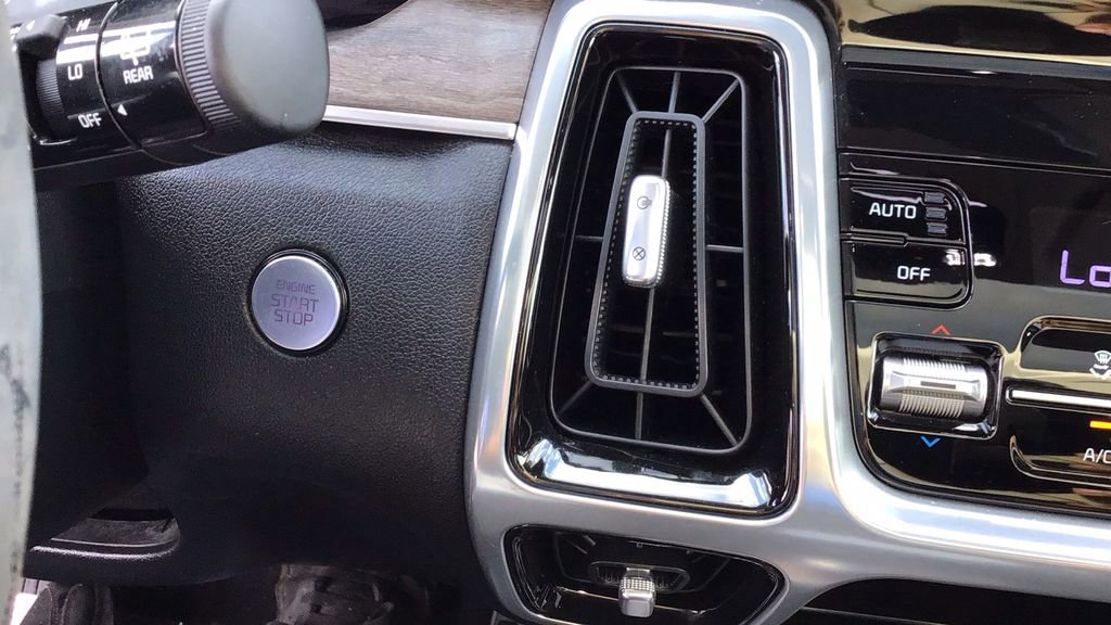 Used 2023 Kia Sorento SX Prestige image 23