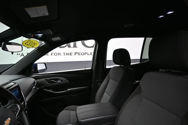 Used 2023 Chevrolet Traverse LT FWD image 18