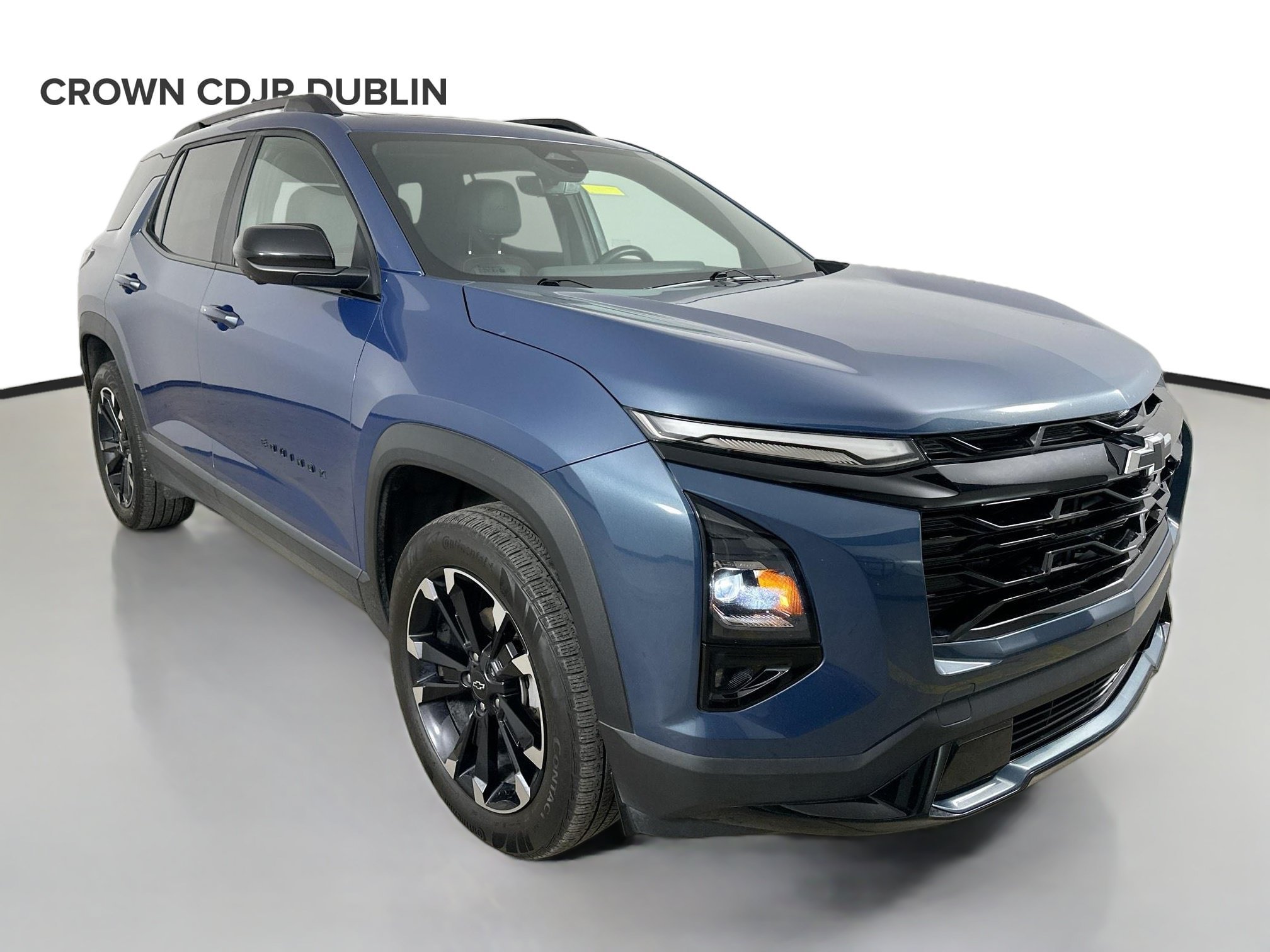 Used 2025 Chevrolet Equinox RS w/ Safety and Technology Package AWD/4WD image 3