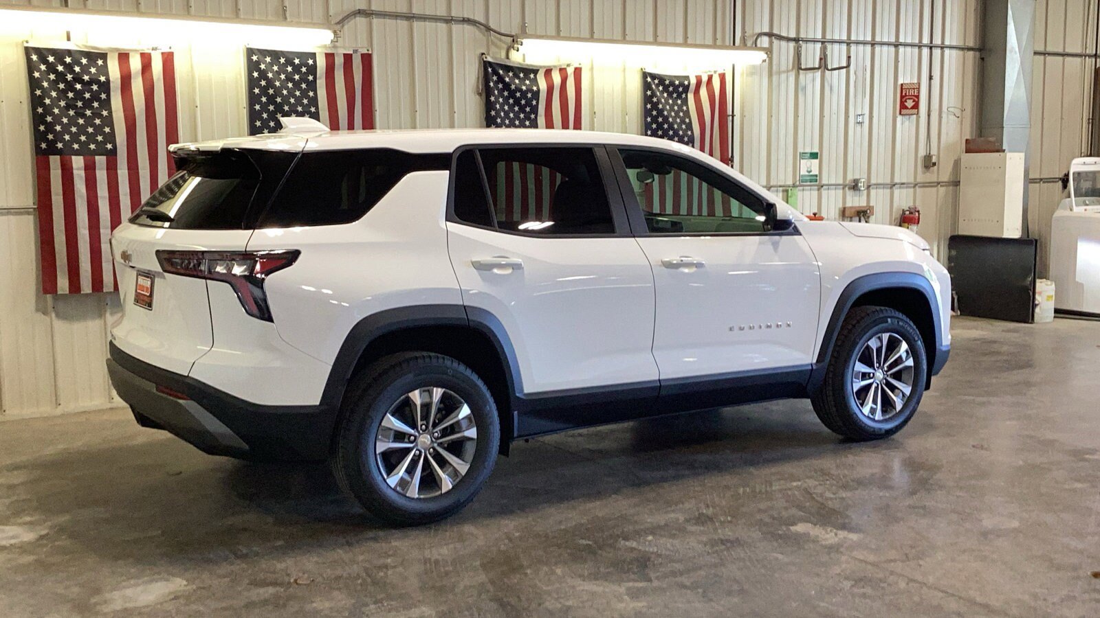 New 2026 Chevrolet Equinox LT AWD/4WD image 18