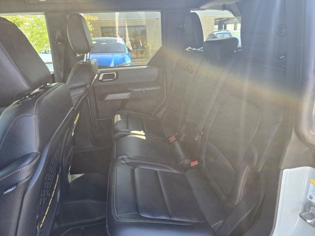 Used 2023 Ford Bronco Badlands w/ Sasquatch Package image 12
