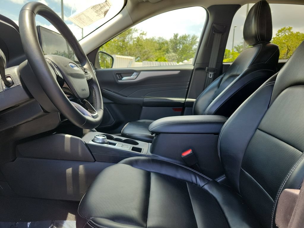 Used 2023 Ford Escape Platinum FWD image 24