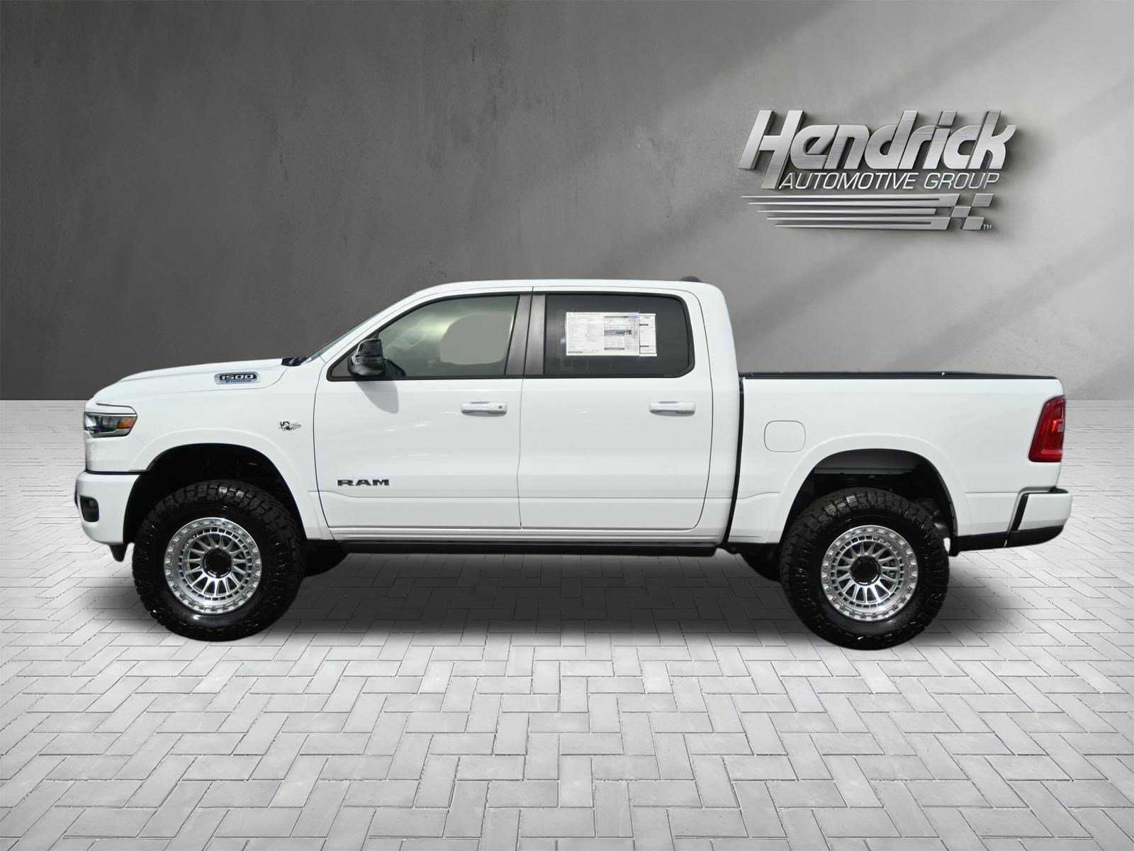 New 2026 RAM 1500 Laramie AWD/4WD image 7