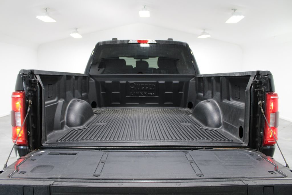 Used 2022 Ford F150 XLT w/ Trailer Tow Package image 14