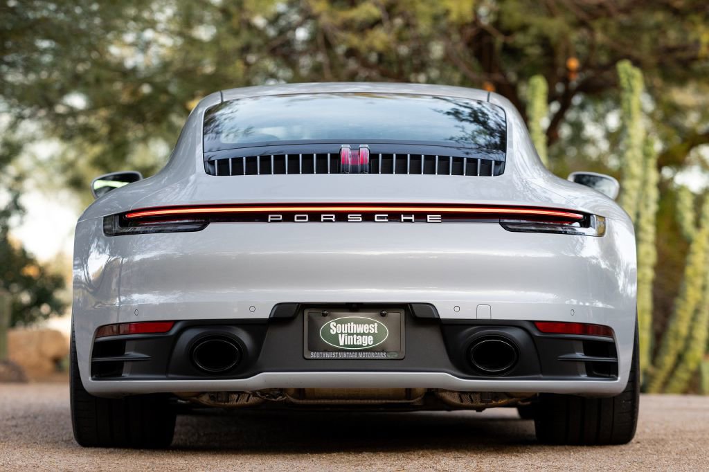 Used 2024 Porsche 911 Carrera 4S w/ Sport Package image 19