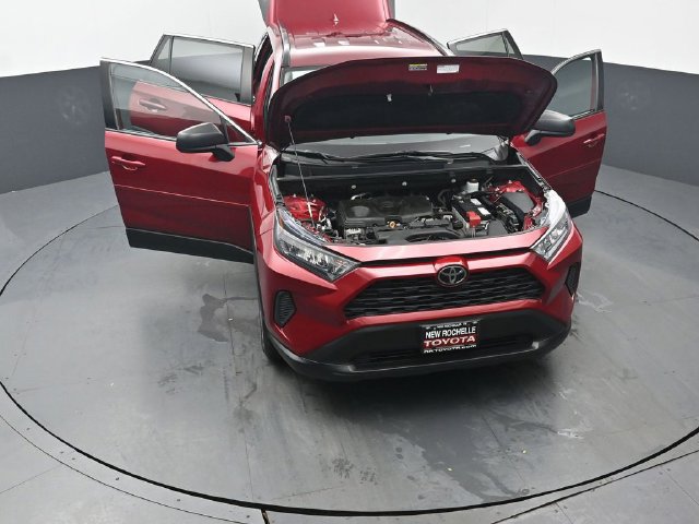 Certified 2021 Toyota RAV4 LE AWD/4WD image 51