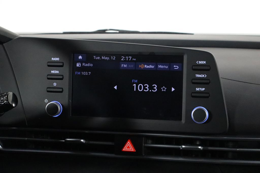 Used 2025 Hyundai Elantra SE FWD image 27