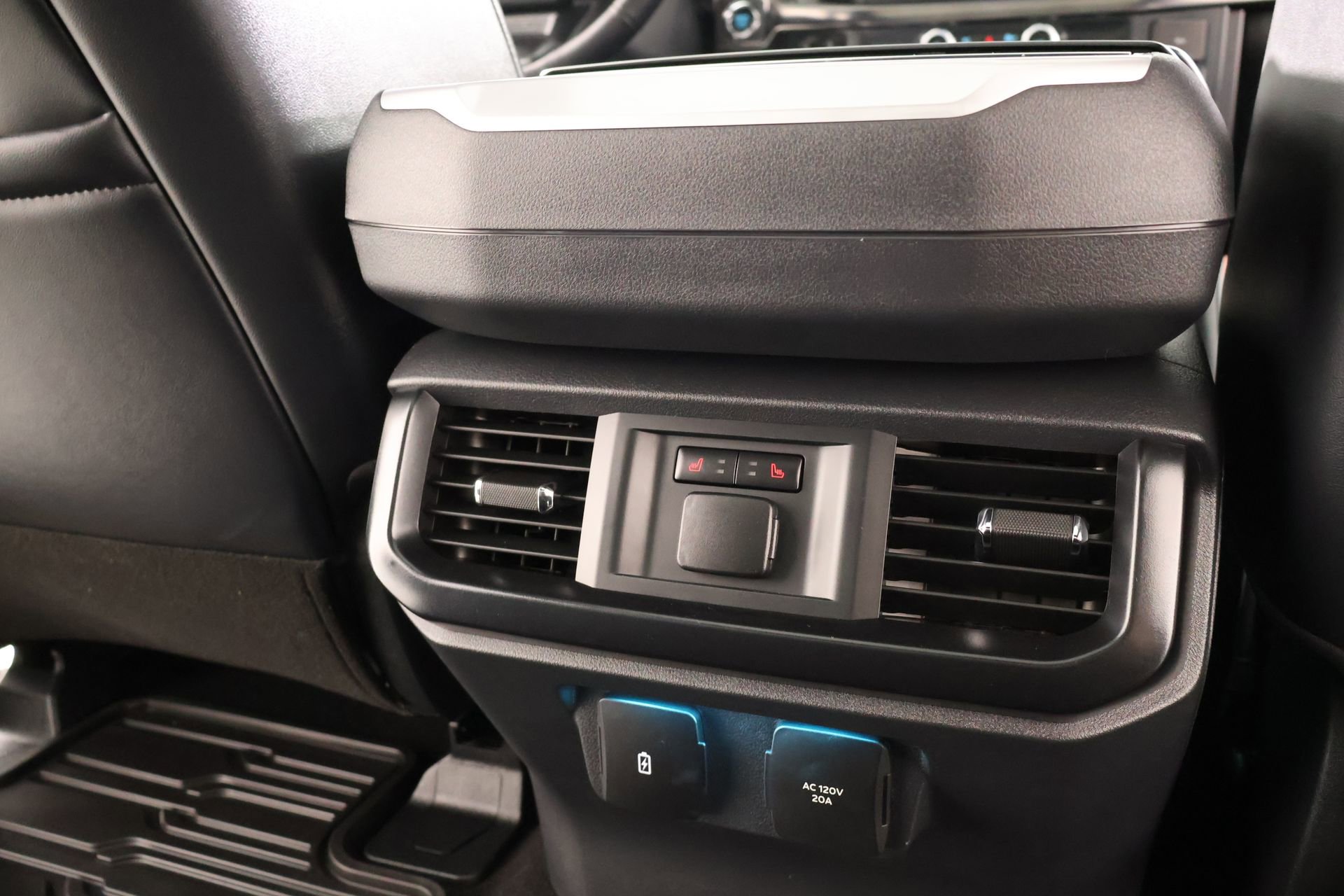 Used 2025 Ford F150 Raptor AWD/4WD image 18