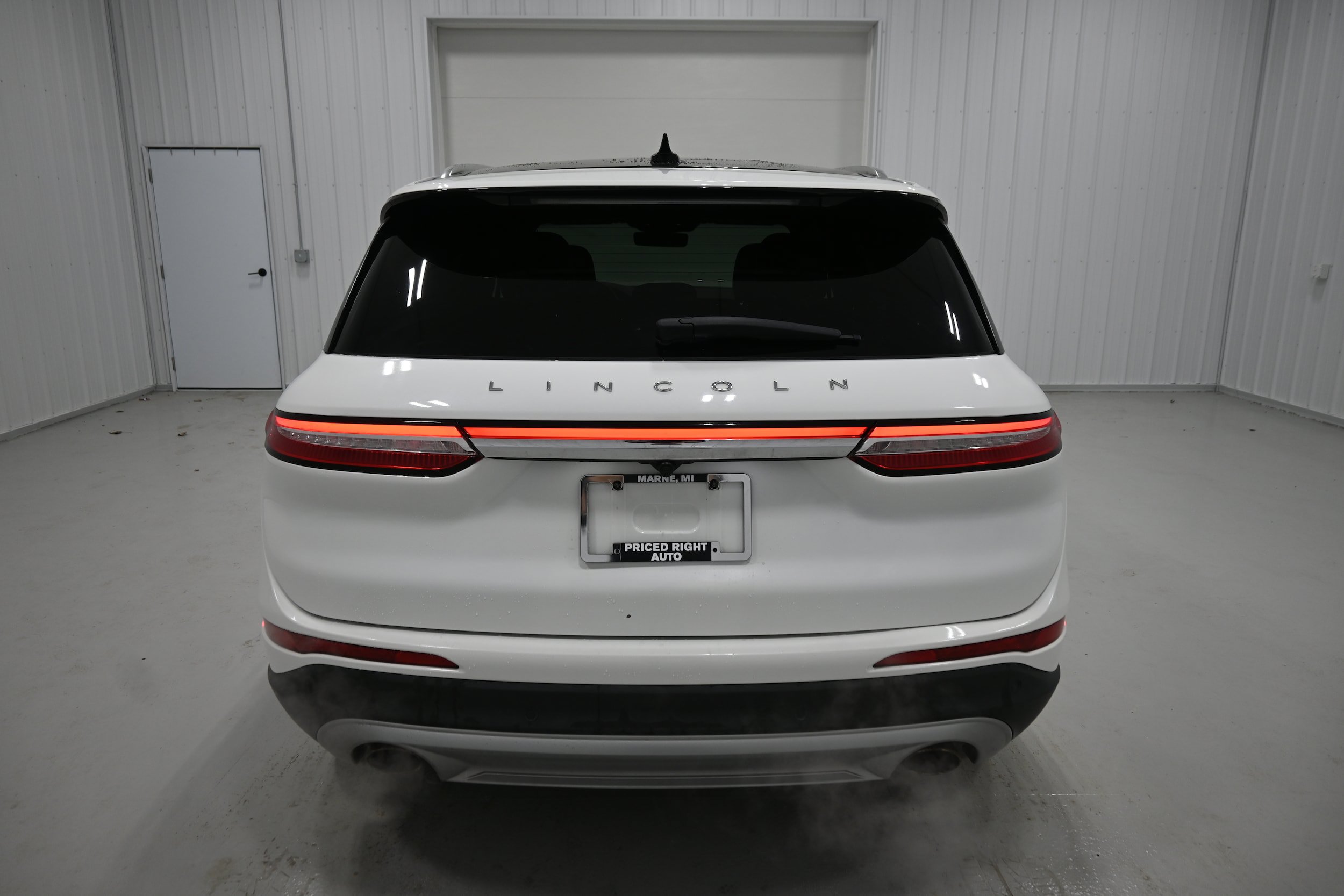Used 2020 Lincoln Corsair Reserve w/ Elements Package AWD/4WD image 36