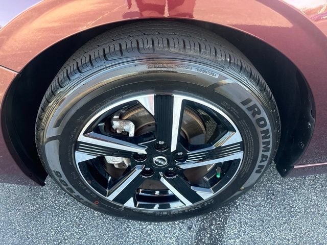 Used 2025 Nissan Sentra SV FWD image 12