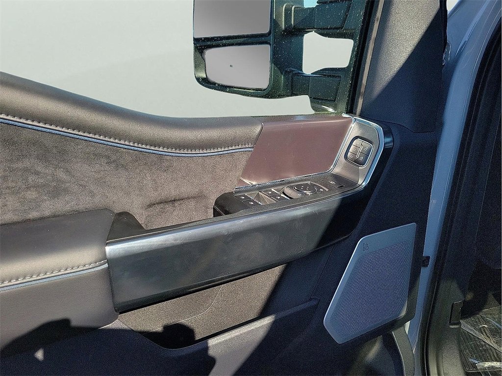 New 2026 Ford F250 Platinum image 13