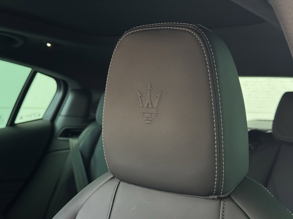 New 2025 Maserati Grecale GT image 14