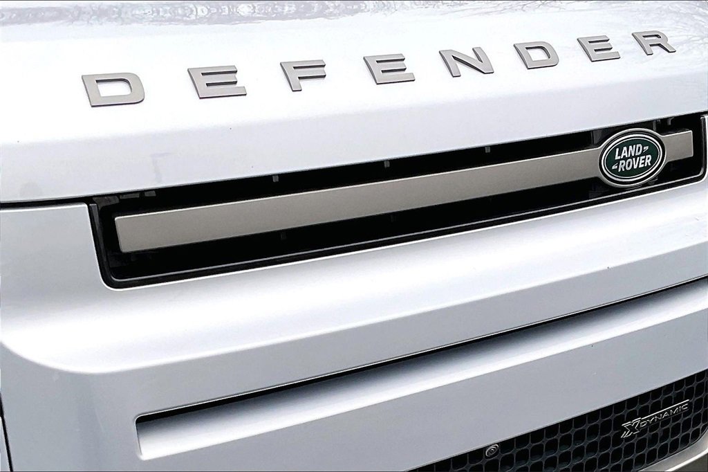 Used 2023 Land Rover Defender 110 X-Dynamic SE image 33