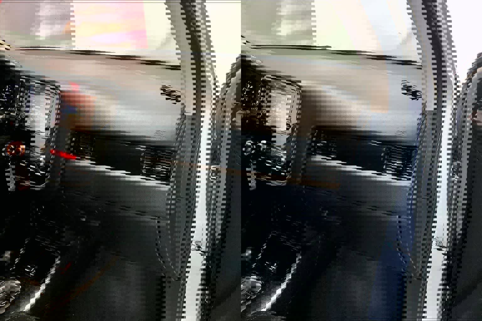 Used 2020 Mitsubishi Outlander ES image 20