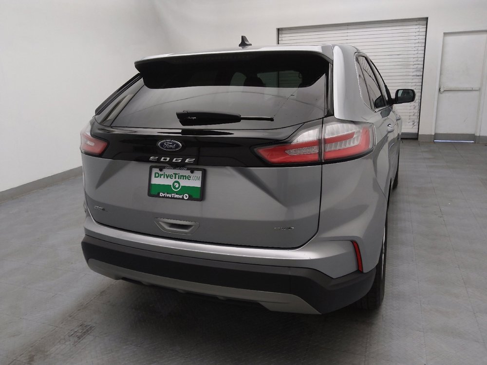 Used 2024 Ford Edge SEL image 7