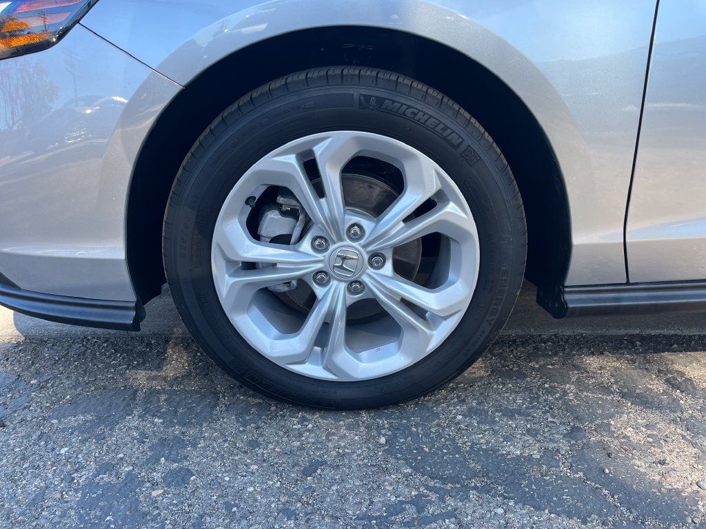 Used 2025 Honda Accord LX image 31