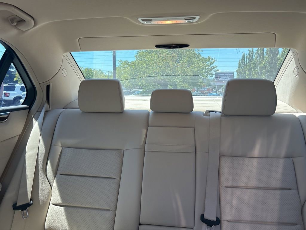 Used 2014 Mercedes-Benz E 350 4MATIC Sedan image 21