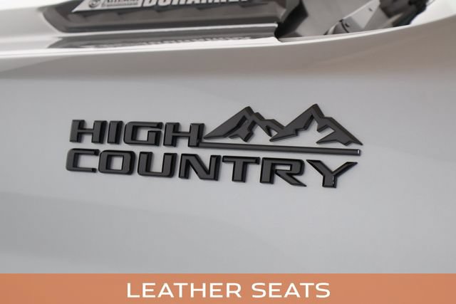 Used 2024 Chevrolet Silverado 2500 High Country w/ Technology Package AWD/4WD image 12