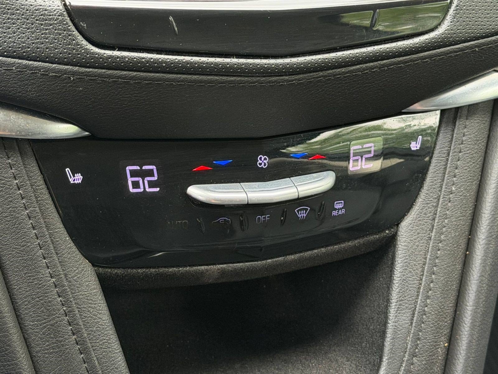 Used 2018 Cadillac XT5 Luxury w/ Driver Awareness Package AWD/4WD image 22