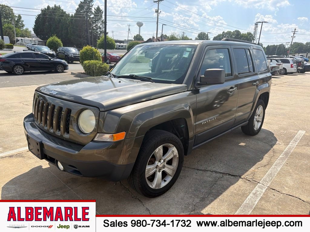 Used 2015 Jeep Patriot Latitude AWD/4WD video 1