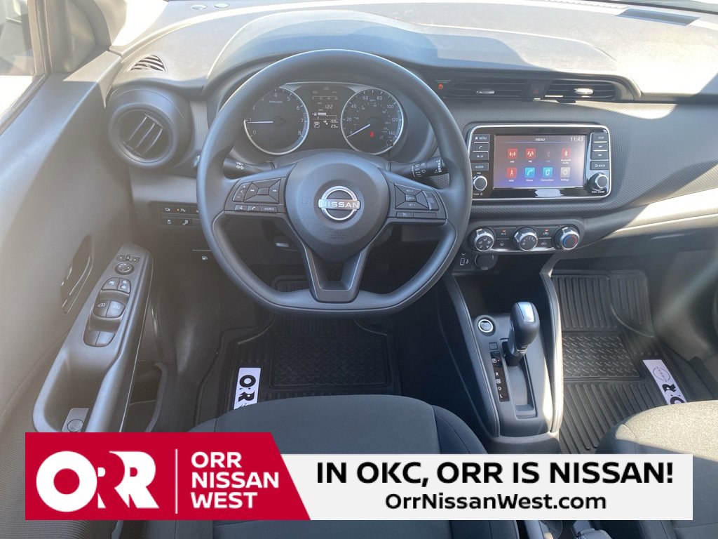 New 2025 Nissan Kicks Play S image 20