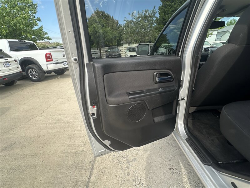 Used 2011 GMC Canyon SLT AWD/4WD image 15