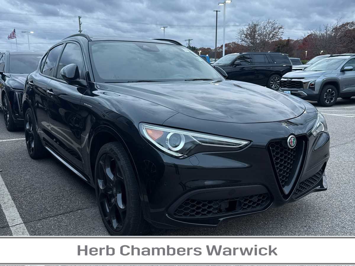Used 2022 Alfa Romeo Stelvio Veloce