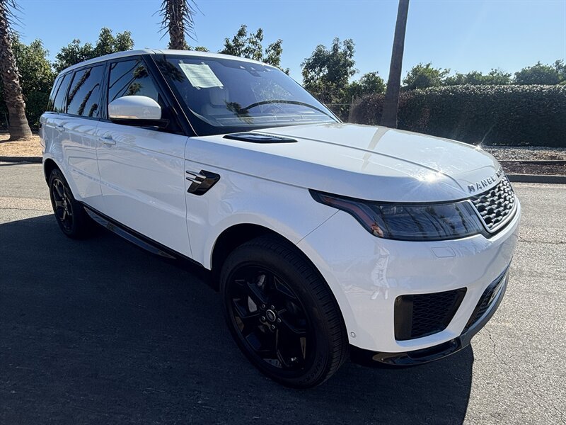Used 2018 Land Rover Range Rover Sport HSE AWD/4WD image 9