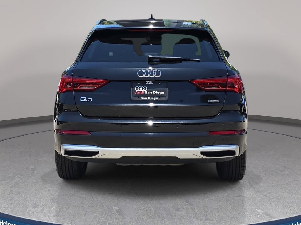 Used 2022 Audi Q3 2.0T Premium w/ Convenience Package AWD/4WD image 7