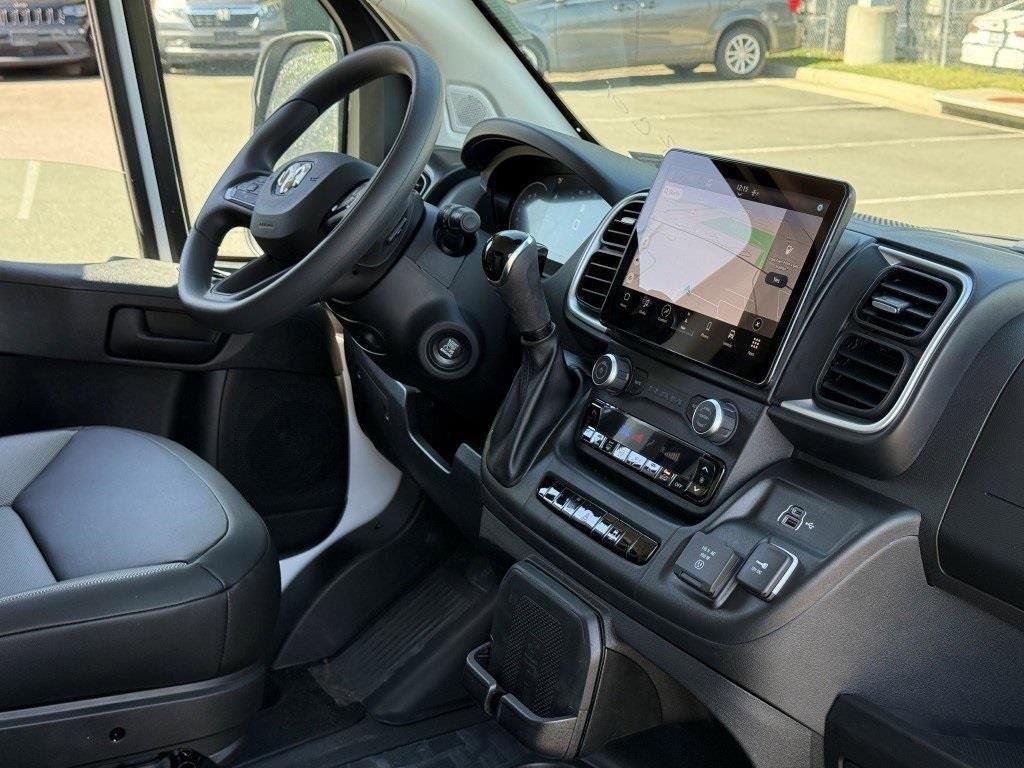 New 2025 RAM ProMaster 1500 w/ Quick Order Package 22G SLT image 8