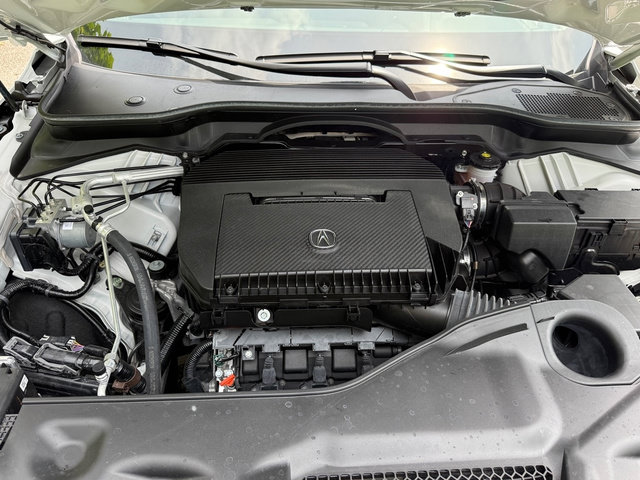 Used 2026 Acura MDX w/ Technology Package FWD image 9