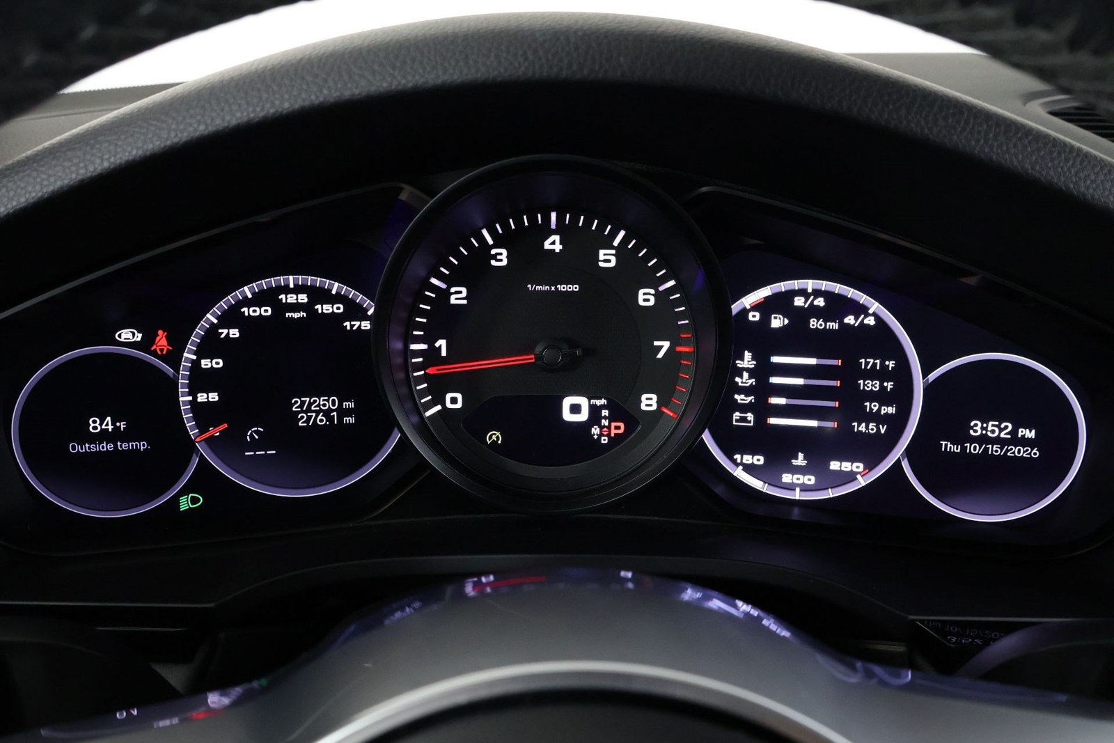 Certified 2023 Porsche Cayenne Platinum Edition AWD/4WD image 16