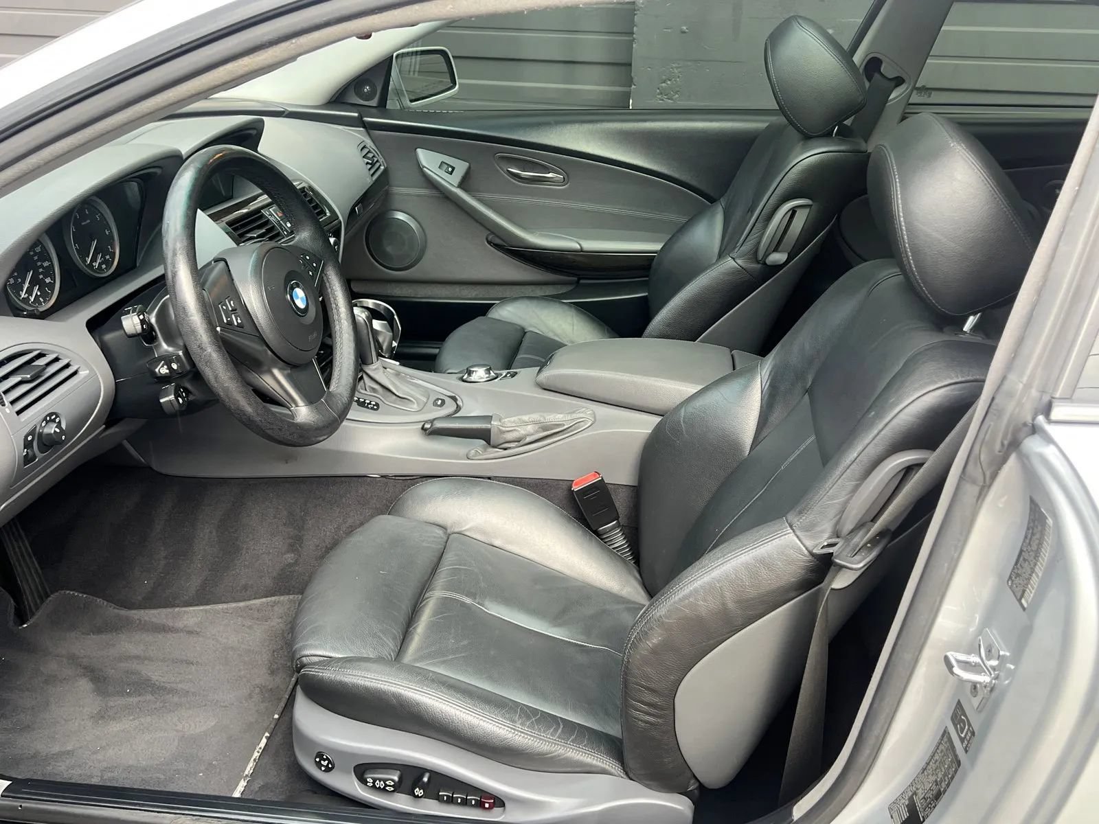 Used 2004 BMW 645Ci Coupe RWD image 7