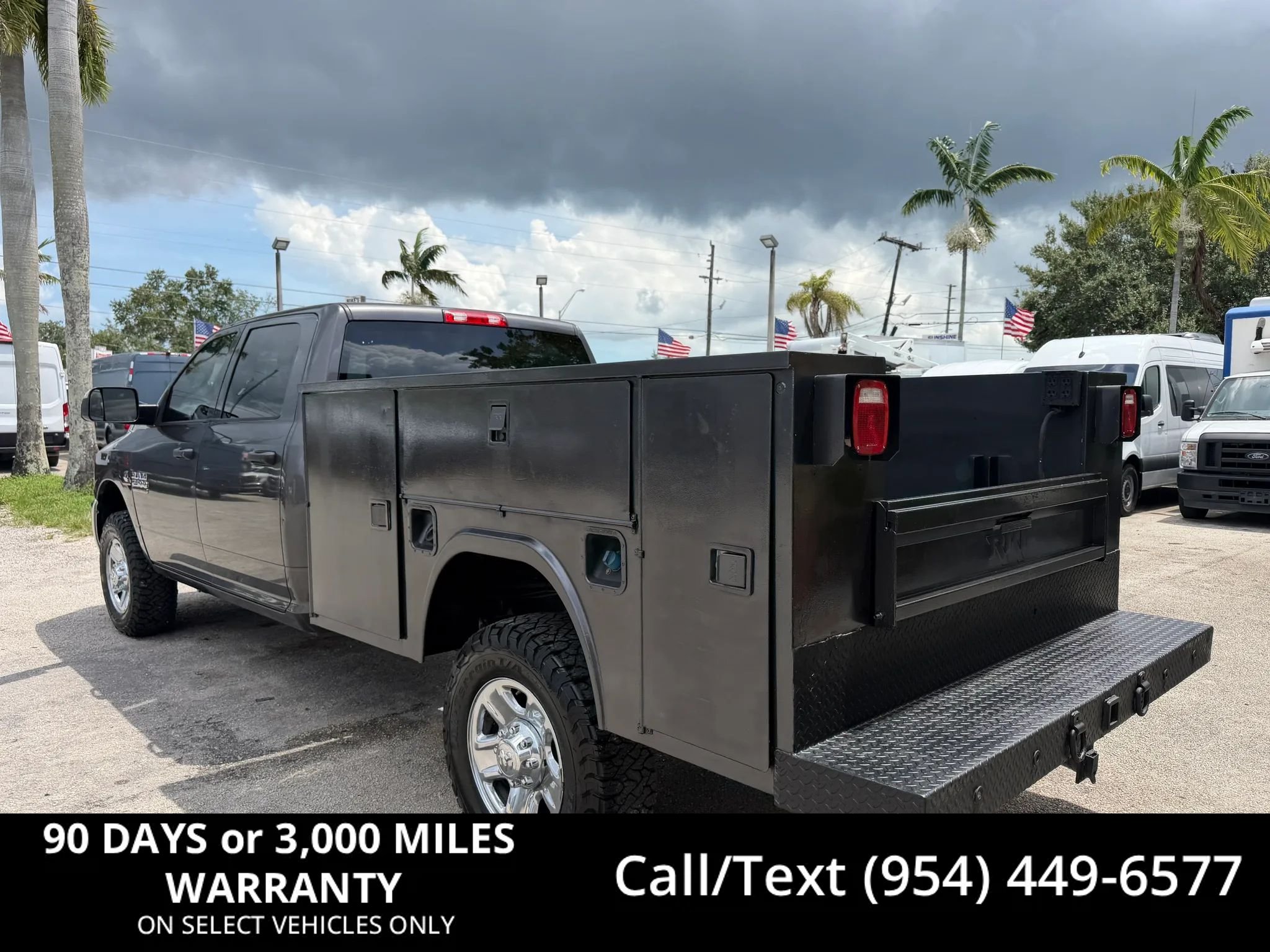 Used 2018 RAM 2500 Tradesman w/ Chrome Appearance Group AWD/4WD image 1