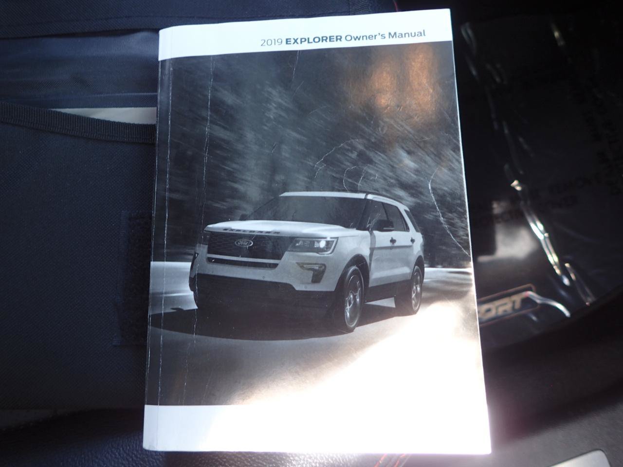 Used 2019 Ford Explorer Sport AWD/4WD image 29