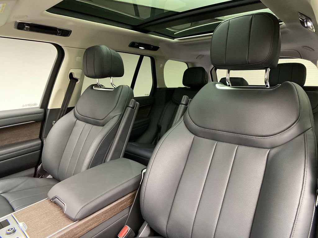 Used 2023 Land Rover Range Rover SE image 15