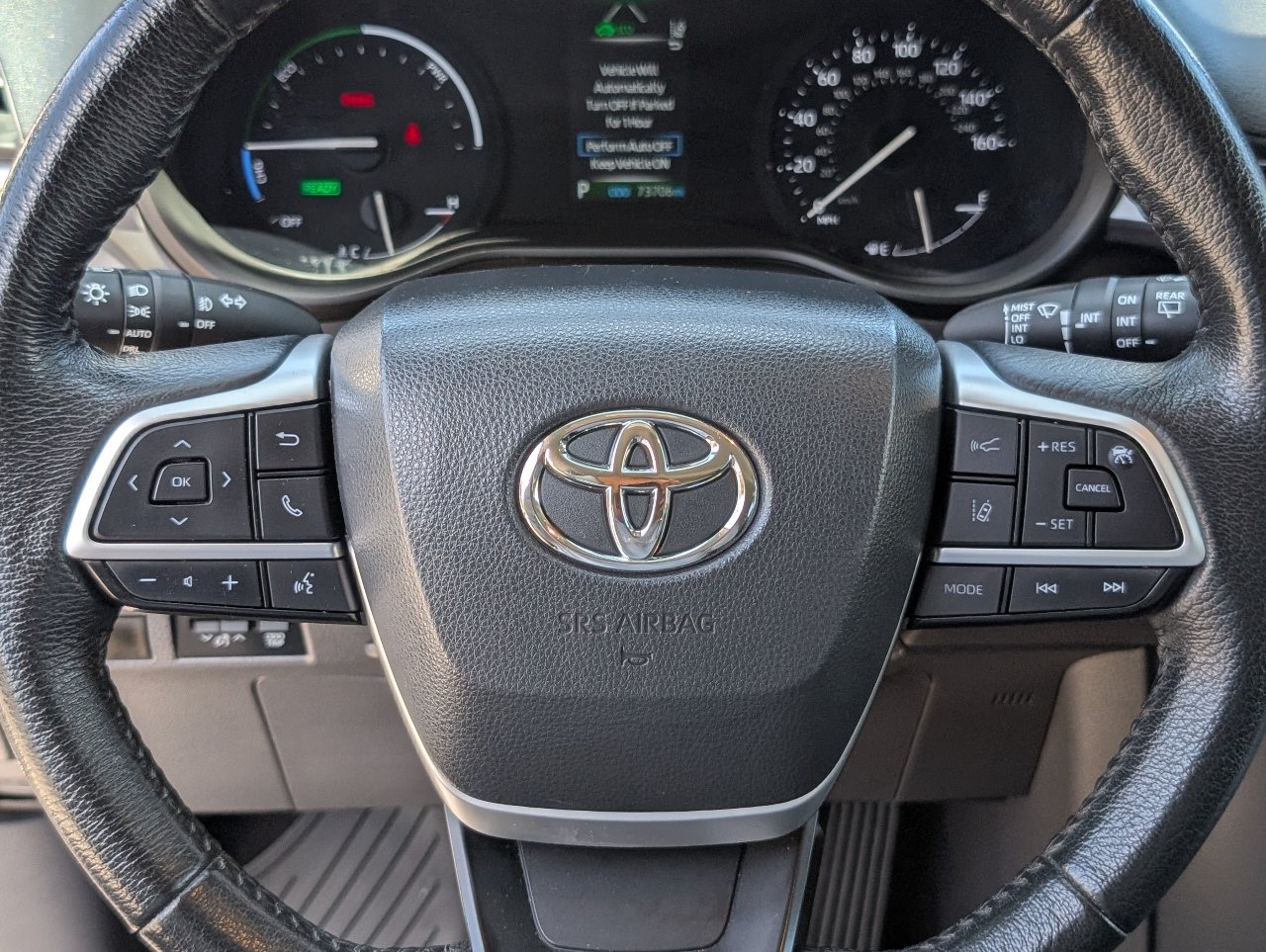 Used 2023 Toyota Sienna XLE FWD image 19