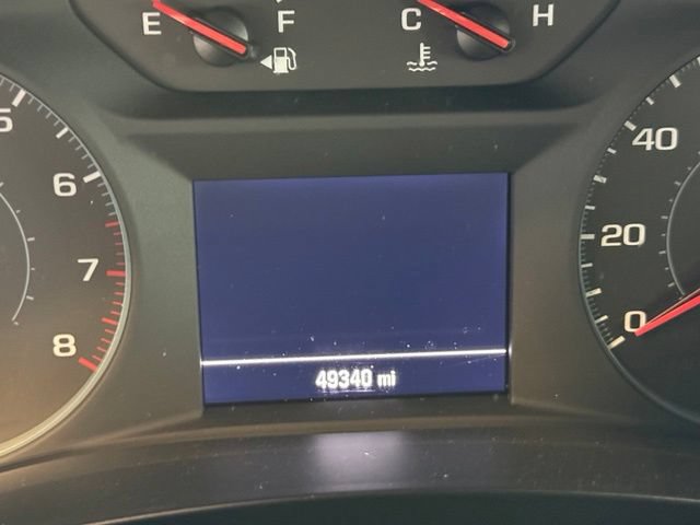 Used 2022 Chevrolet Traverse LS FWD image 13