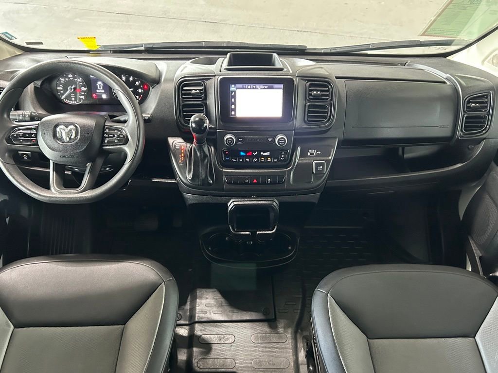 Used 2025 RAM ProMaster 2500 w/ Convenience Group image 10