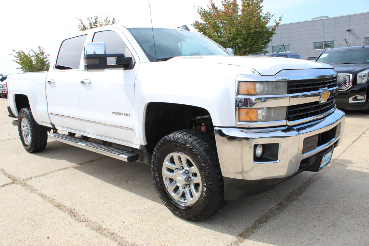 Used 2016 Chevrolet Silverado 2500 LTZ w/ Duramax Plus Package image 11