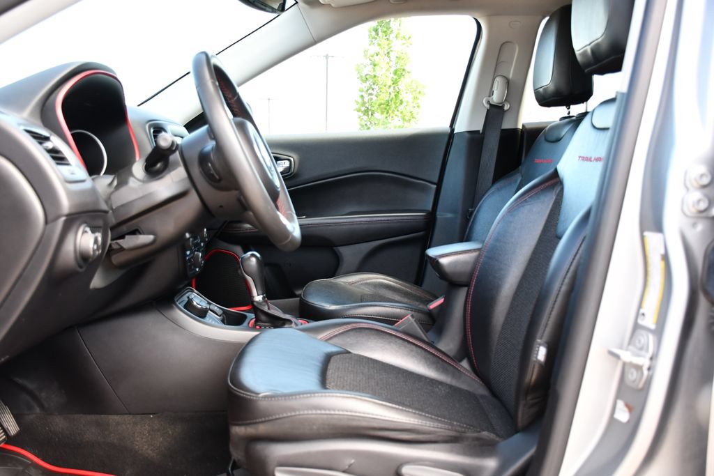 Used 2021 Jeep Compass Trailhawk AWD/4WD image 19