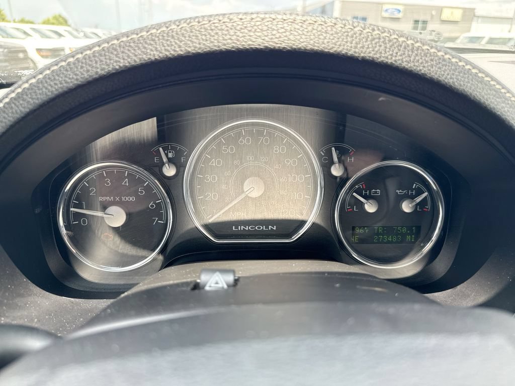 Used 2006 Lincoln Mark LT 4x4 image 12