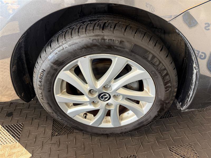 Used 2013 MAZDA MAZDA3 i Touring FWD image 15