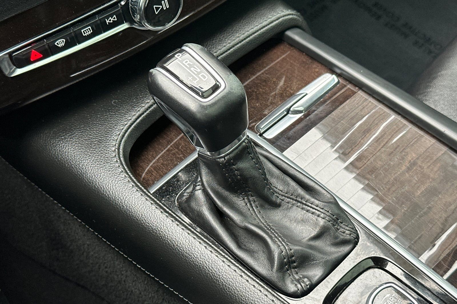 Used 2019 Volvo XC90 T5 Momentum image 22