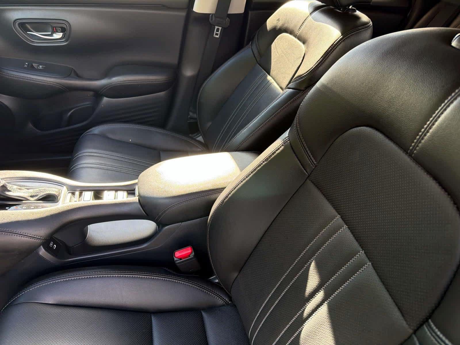 Used 2026 Honda HR-V EX-L image 11